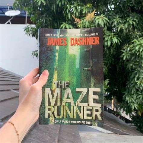 The Maze Runner (The Maze Runner 1) by James Dashner | Preloved ...