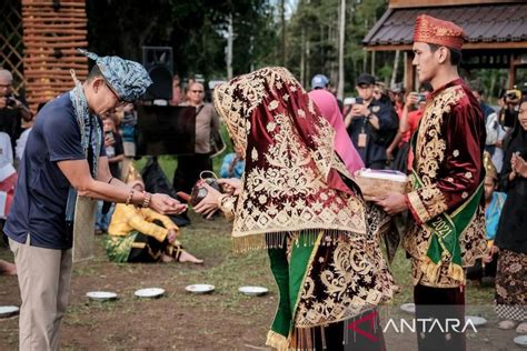 Menparekraf Desa Wisata Kubu Gadang Miliki Kekompakan Berinovasi