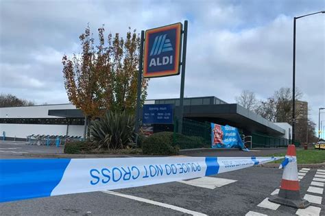 Police Cordon Off Bristol Aldi As Forensic Team On Scene Bristol Live