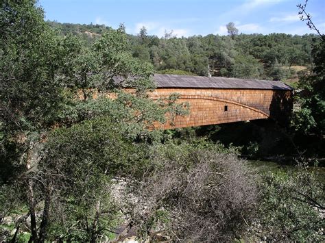 Bridgeport Covered Bridge (Grass Valley, 1862) | Structurae