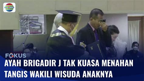 Samuel Hutabarat Ayah Almarhum Brigadir J Menangis Haru Wakili Wisuda