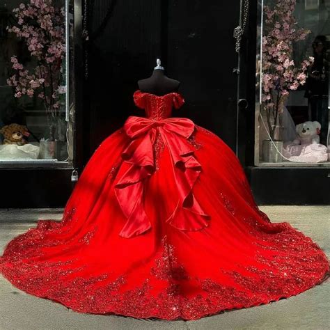 Pin De Isabel Draiman En Xv Rojo Vino En Vestidos De Xv Rojos