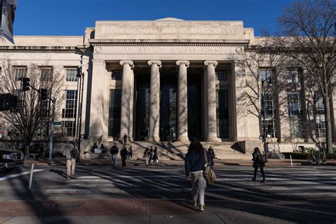 Mit Added To List Of Colleges Under Us Civil Rights Probe Bloomberg