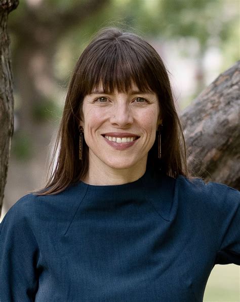 view tale   cities selecting  police chief minnesota womens