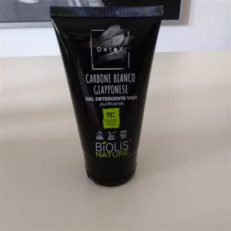 Biolis Nature Carbone Bianco Giapponese Gel Detergente Viso Review