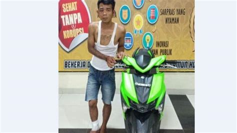 Pencuri Motor Di Prabumulih Sembunyi Di Kolong Meja Kompor Ditembak