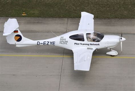 Diamond DA-40-180 Diamond Star - InterCockpit Pilot Training Network | Aviation Photo #2852559 ...