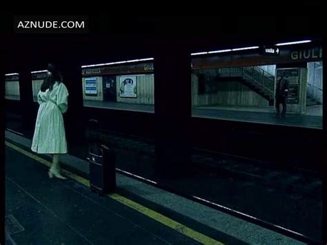 ULTIMO METRO NUDE SCENES AZNude