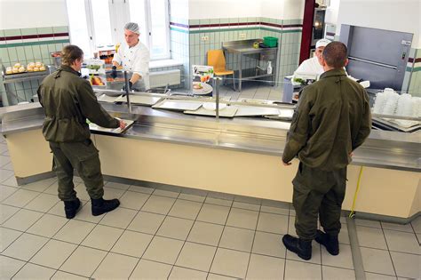 Bundesheer Aktuell Bundesheer Setzt Stellung Aus Und Trifft