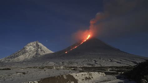 Eruption Of Eurasias Tallest Active Volcano Sends Ash Columns Above A