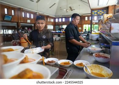 207 Rumah Makan Padang Stock Photos, Images & Photography | Shutterstock