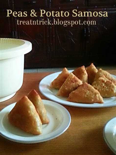 TREAT & TRICK: PEAS & POTATO SAMOSA