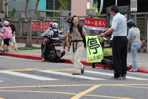 時代力量反對交通微罪不檢舉不記點 轟行政院鋸箭式修法：進一步退兩步 交通處罰髮夾彎 要聞 聯合新聞網