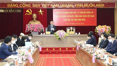 Na Chairman Vuong Dinh Hue Works In Vinh Phuc Province