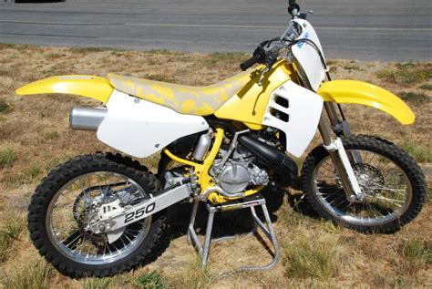 Suzuki Rm Rm Showroom Collector For Sale On Motos