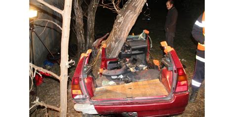 ARDECHE Beauchastel après un choc frontal la voiture percute un arbre