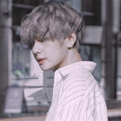 ♘𝐷𝑥𝑟𝑎𝑚𝑗𝑗𝑖 Taehyung Gray Hair V Hair Color Kim Taehyung Hair