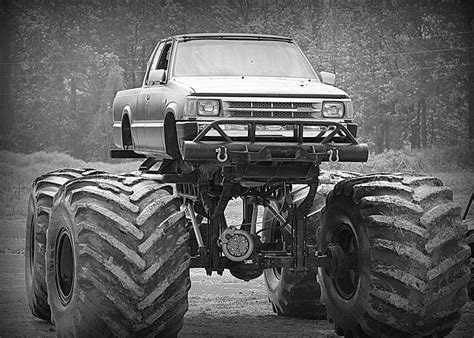 13 best Big Mud trucks images on Pinterest | Big trucks, Monster trucks ...