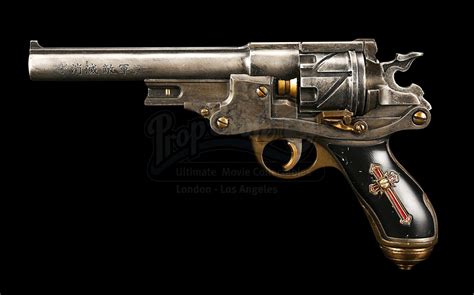 Van Helsing 2004 Van Helsings Hugh Jackman Pistol