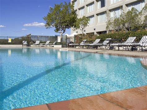 Exterior - Picture of Mercure Sydney Parramatta, Rosehill - TripAdvisor