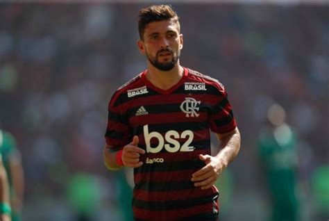 Problema Para O Flamengo Arrascaeta é Convocado Para Jogos Do Uruguai