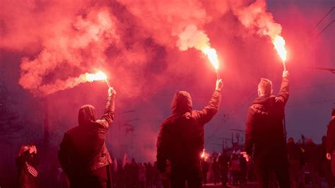 Marsz Niepodleg O Ci Na Kursie Kolizyjnym Z Niepodleg Dla Wszystkich