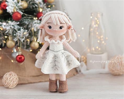 Snowflake Elf Amigurumi Doll Pattern Green Frog