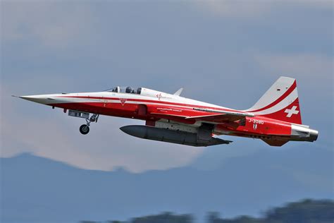 Eastwings: F-5E Tiger II * Swiss Air Force * Patrouille Suisse c/s * J-3080