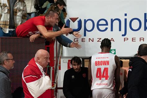 Varese Cremona La Fotogallery Una Brutta Domenica A Masnago