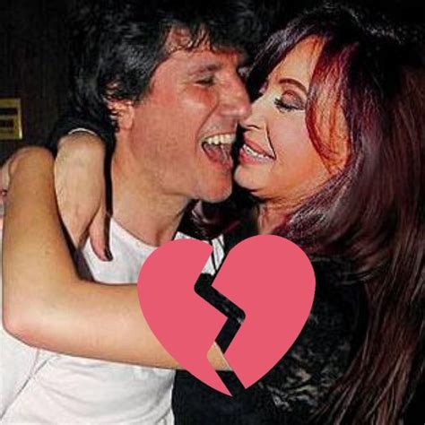 Capit Nhorton On Twitter Cristina Kirchner Le Solt La Mano A