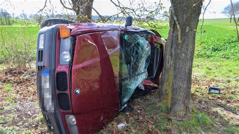 L1107 Bei Bad Rappenau Gesperrt BMW Prallt Gegen Baum