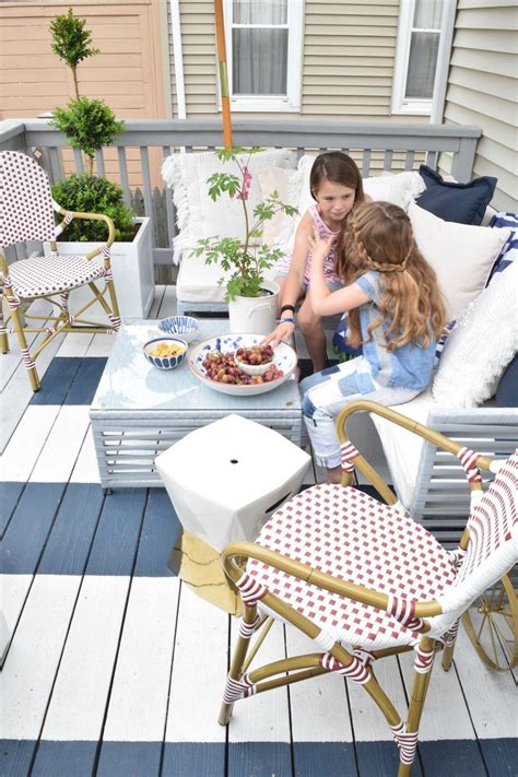 Outdoor Casual Dining On Our Painted Deck Nesting With Grace Decks