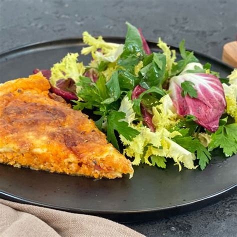 Süßkartoffel Quiche mit Chorizo und Wildkräutersalat Rezepte ARD