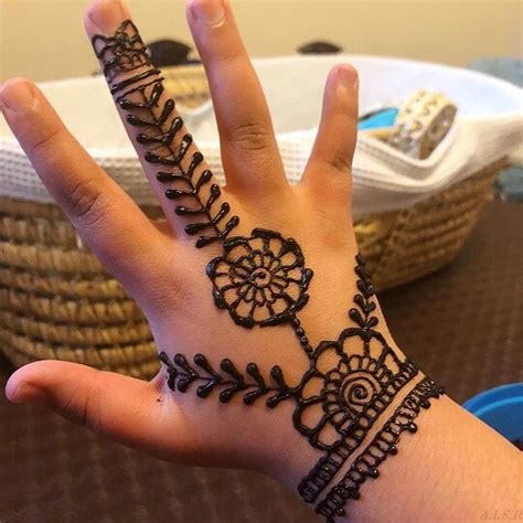 Simple Small Mehndi Designs That You Will Love Get Inspired Now