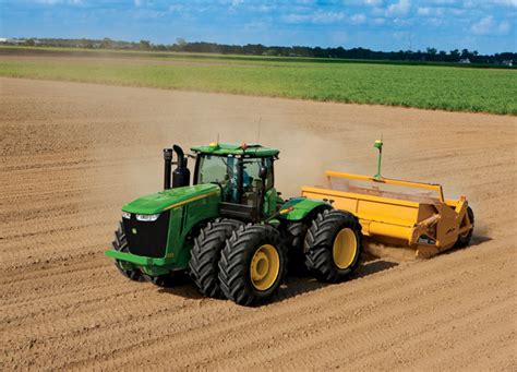 Image Gallery: 20 Power Shots of John Deere 9R Series Tractors