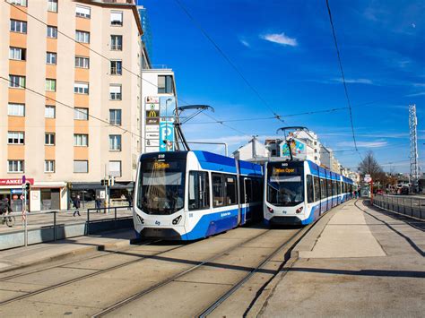 Wien Der Neue Wagen Der Badner Bahn Ist Hier Am In Der