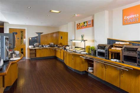 Holiday Inn Express London - Hammersmith | englandrover.com