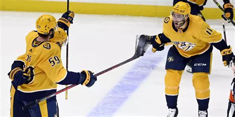 Nhl Roman Josi Brilliert Bei Sieg Von Nashville Auch Meier Stark