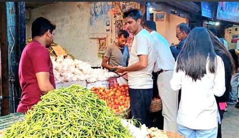 Himachal Vegetable And Fruit Price Hike Know Prices Inflation Ann हिमाचल में बढ़ते दामों ने