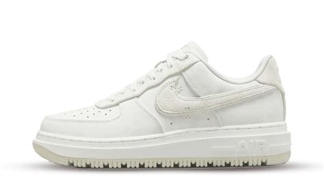 Nike Air Force Low Luxe Summit White Light Bone Dd