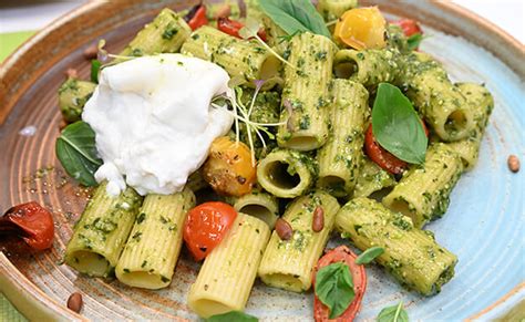 Rigatoni Pasta With Fresh Pesto Roasted Tomatoes And Burrata Aceline