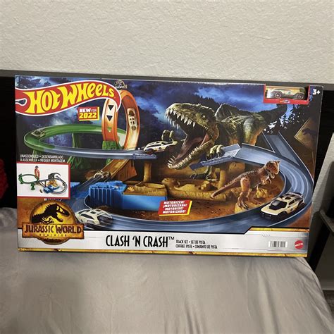 New Jurassic World Dominion Clash N Crash Hot Wheels Dinosaur Track