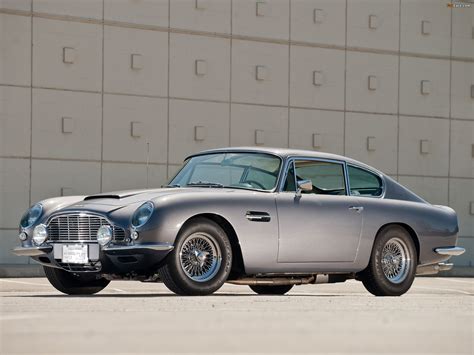 Aston Martin DB6 Vantage (1965–1970) pictures (2048x1536)