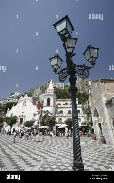 Italien Sizilien Taormina Old Town Piazza Del Duomo Touristen