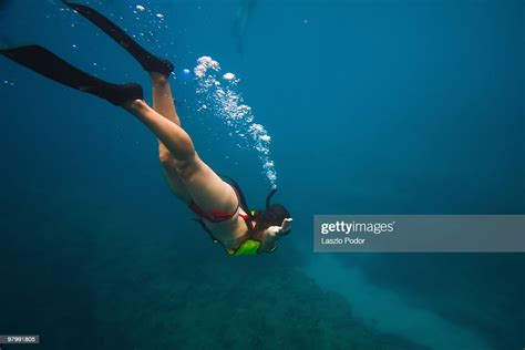 Snorkeling Near Na Pali Coast High-Res Stock Photo - Getty Images