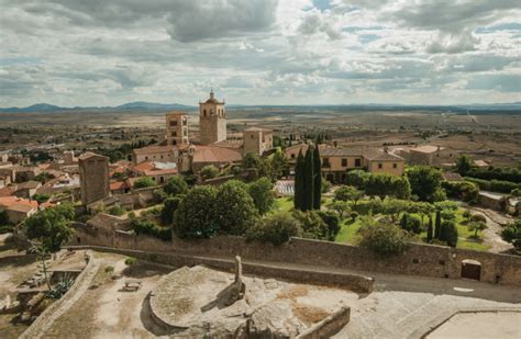 Los pueblos más tranquilos de España para pasar las navidades según la IA