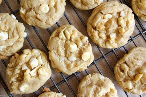 White Chocolate Macadamia Nut Cookies The Chunky Chef