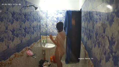 Watch Shower Girl Judy Showering Jan Naked People With