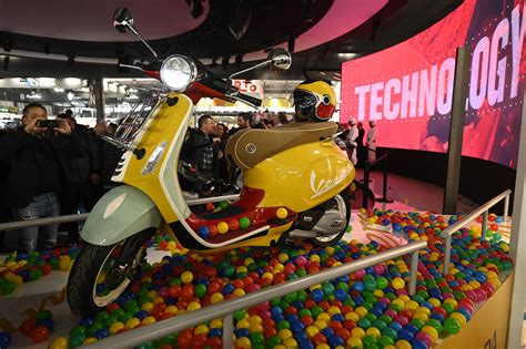 Vespa A Eicma I Nuovi Modelli Le Immagini