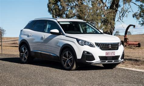 Peugeot 3008 Allure – PerformanceDrive